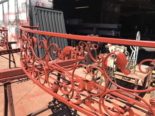 Side view of the ornamental railing